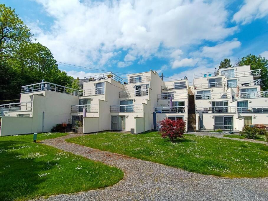 3 Studios - 3 Ambiances - Tout Confort - Piscine Ouverte Juillet Aout - Zwembad Open July Augustus Han-sur-Lesse Exterior photo